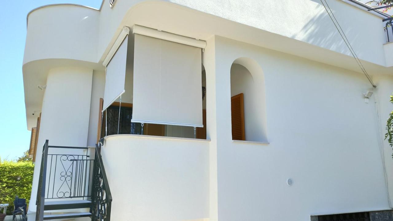 Villa Mary - Oroblu Trani Exterior photo